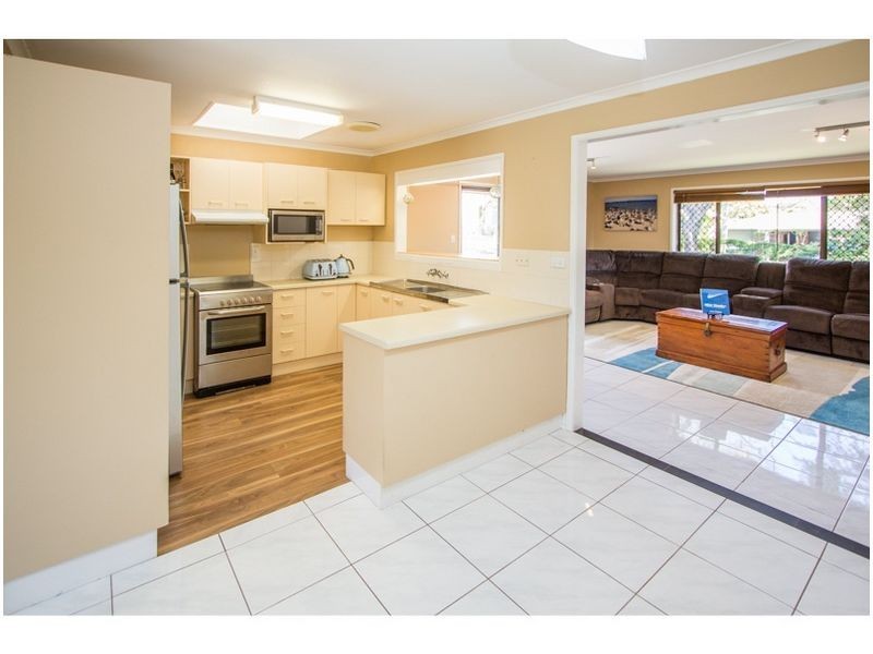 25 Sandpiper Street, Wellington Point QLD 4160