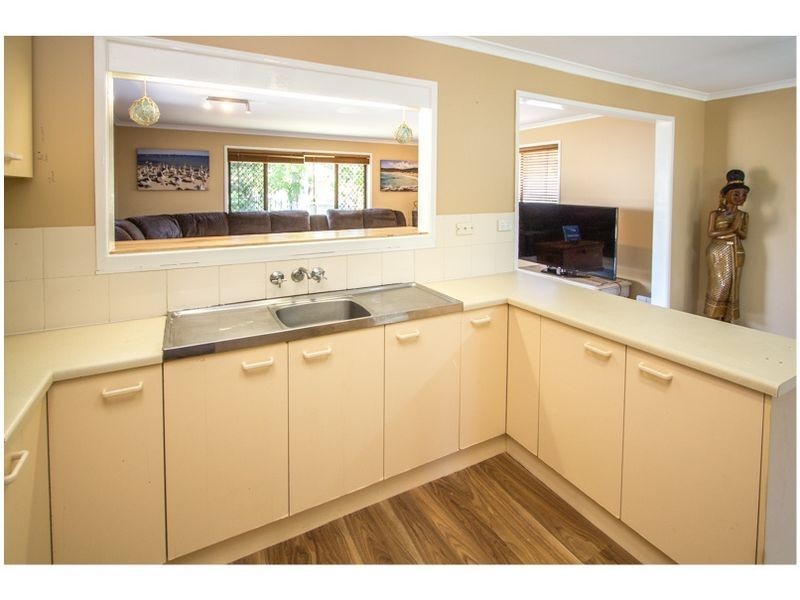 25 Sandpiper Street, Wellington Point QLD 4160