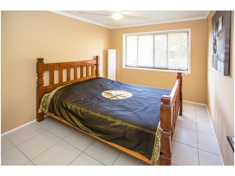 25 Sandpiper Street, Wellington Point QLD 4160