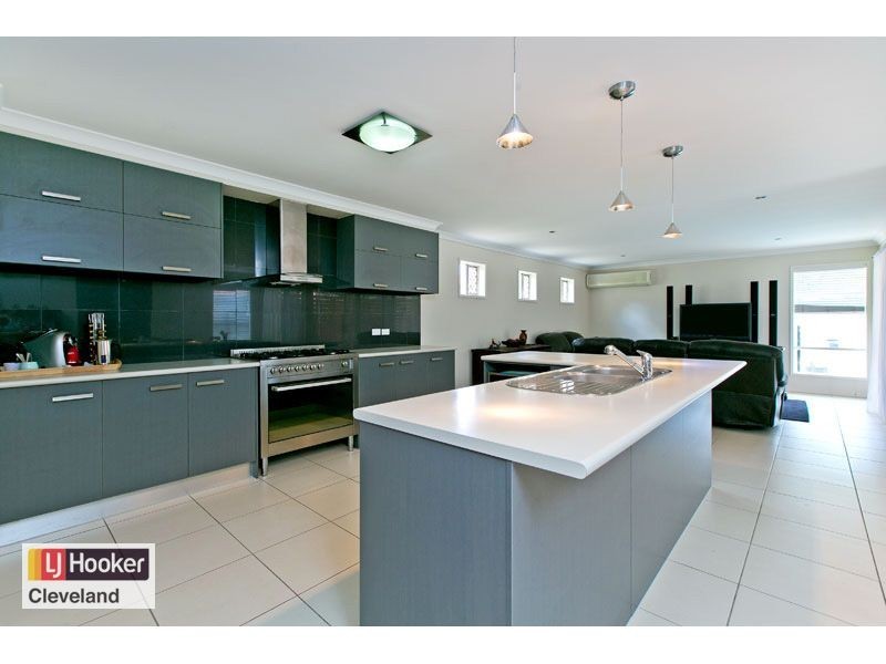 8 Langdon Street, Cleveland QLD 4163