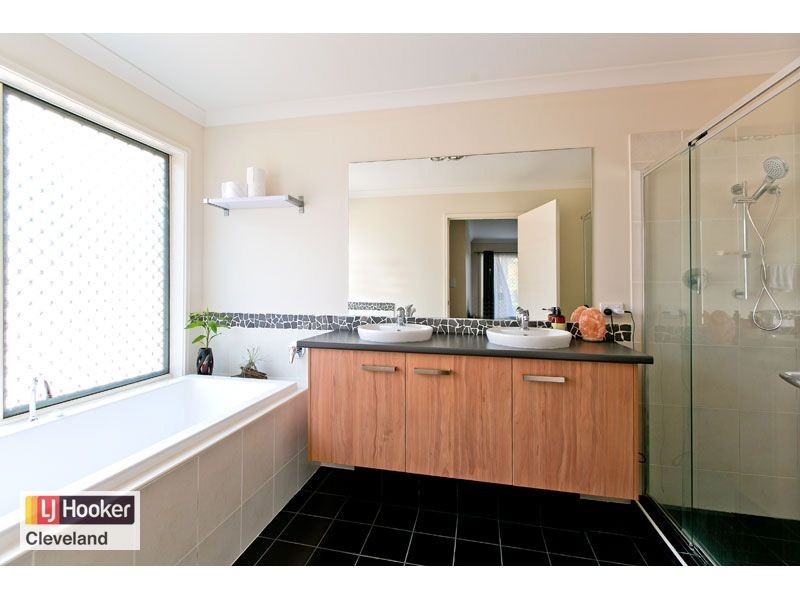 8 Langdon Street, Cleveland QLD 4163