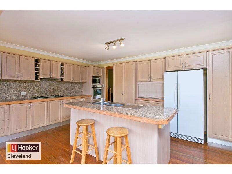 11 Commodore Court, Cleveland QLD 4163