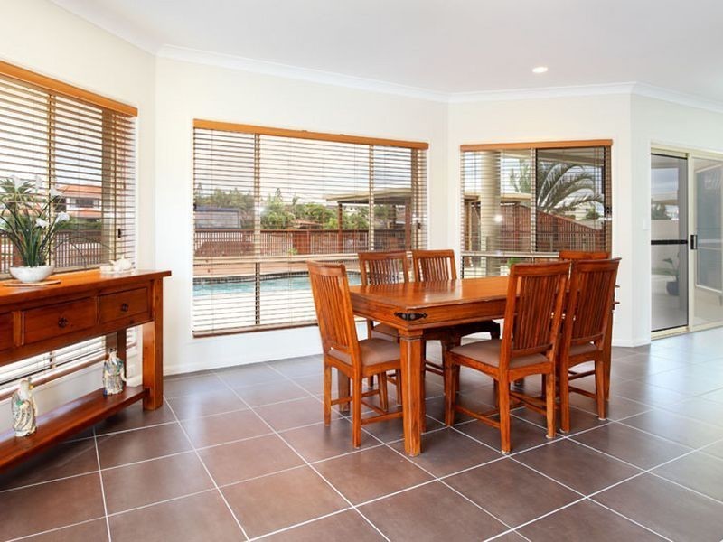 51 Plymouth Court, Raby Bay QLD 4163