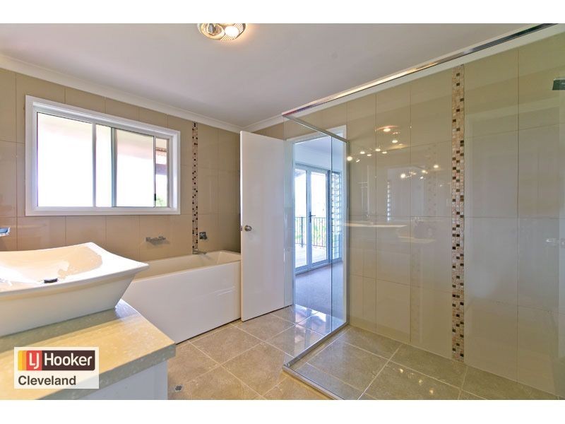 35 Clearwater Street, Ormiston QLD 4160