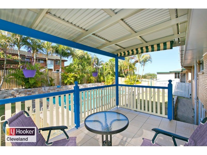 232 Broadwater Road, Mansfield QLD 4122