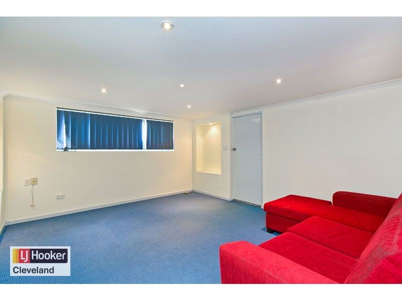 232 Broadwater Road, Mansfield QLD 4122