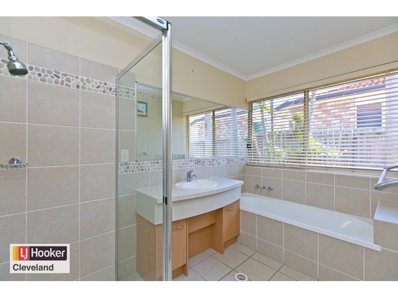 24 Gladebourne Crescent, Victoria Point QLD 4165