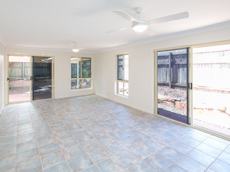 12 Lanyard Place, Redland Bay QLD 4165
