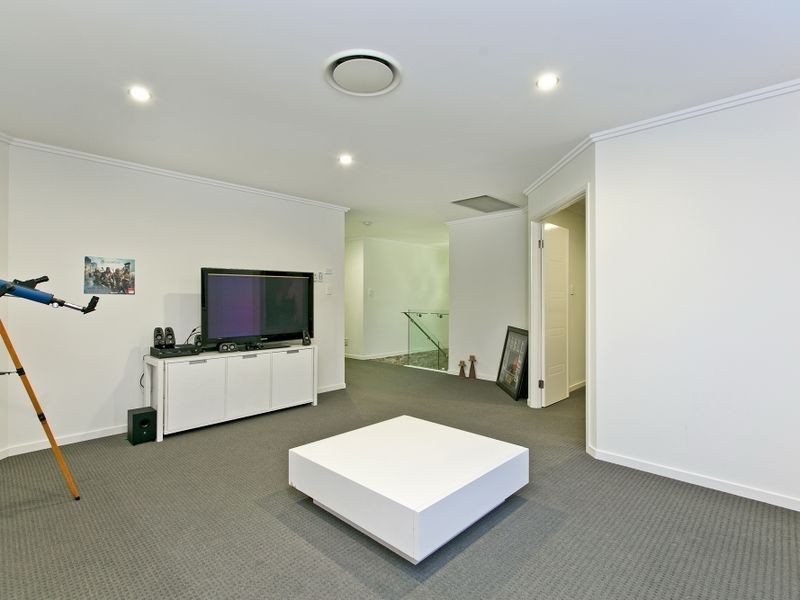 2 Starfish Court, Thornlands QLD 4164