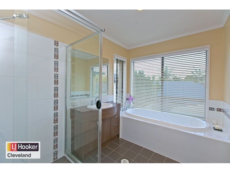 8 Windsong Circuit, Cleveland QLD 4163