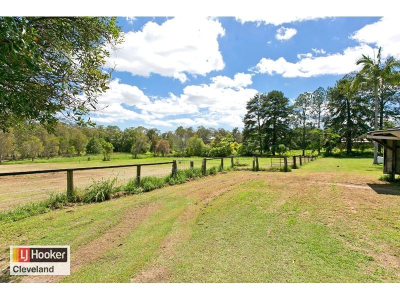 8 London Road, Belmont QLD 4153