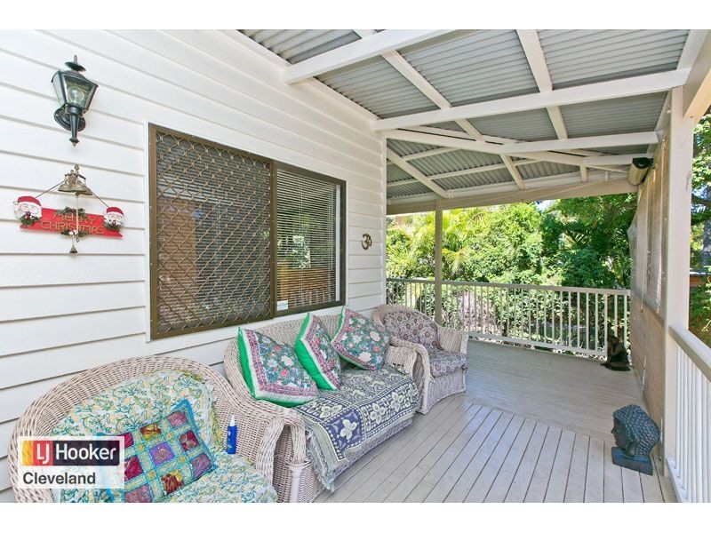 16 Shirley Street, Coochiemudlo Island QLD 4184