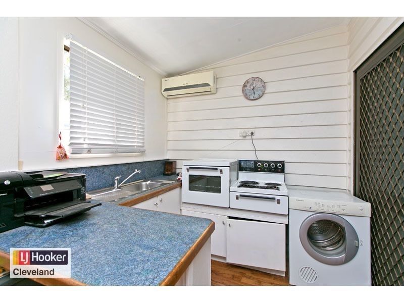 16 Shirley Street, Coochiemudlo Island QLD 4184