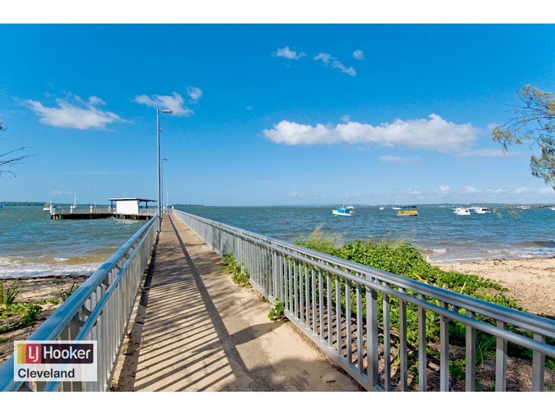 16 Shirley Street, Coochiemudlo Island QLD 4184