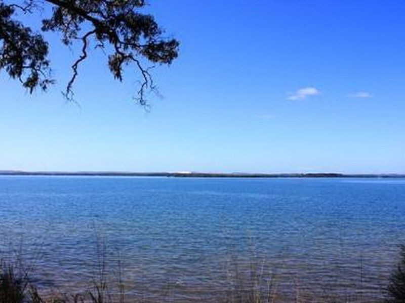 66 Penzance Drive, Redland Bay QLD 4165