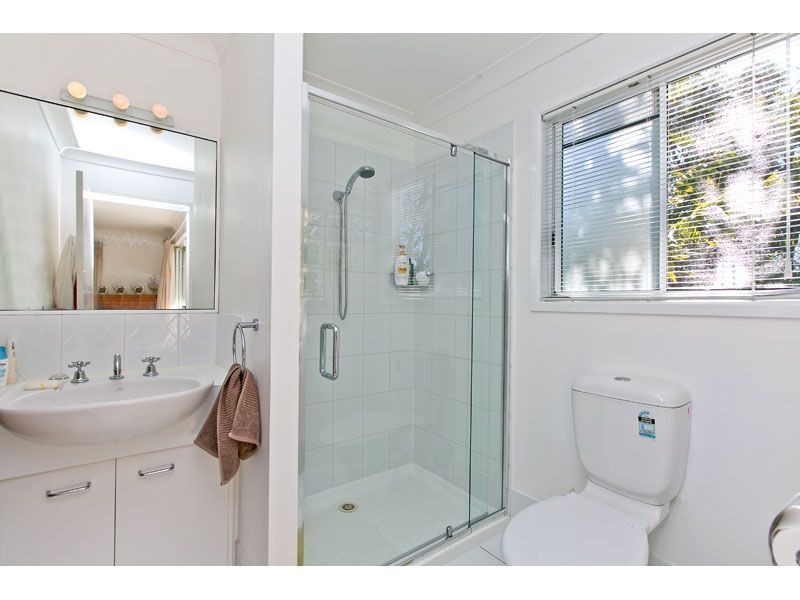 4 Plover Drive, Thornlands QLD 4164