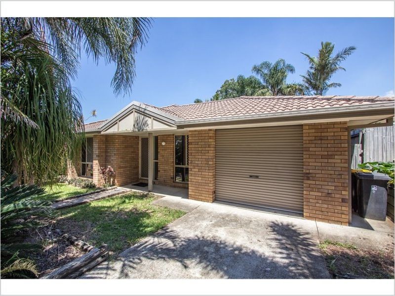 5 Macadamia Street, Wynnum West QLD 4178