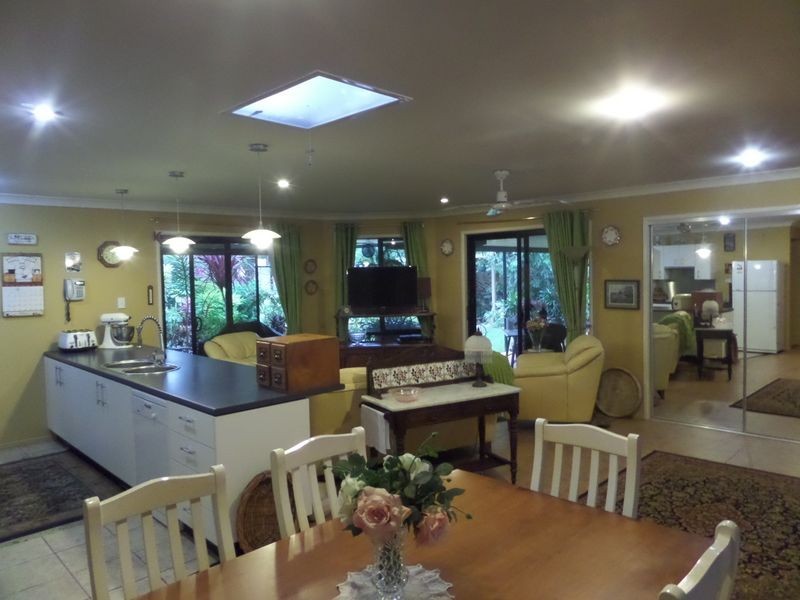 1 Albatross Street, Victoria Point QLD 4165