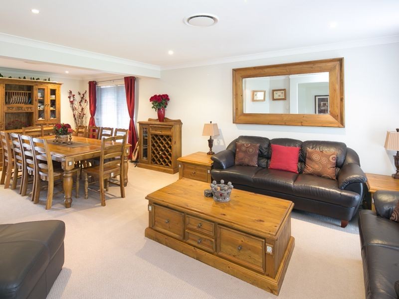 21 Stringybark Place, Heathwood QLD 4110