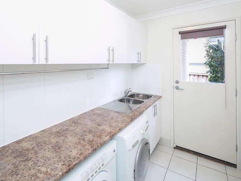 21 Stringybark Place, Heathwood QLD 4110