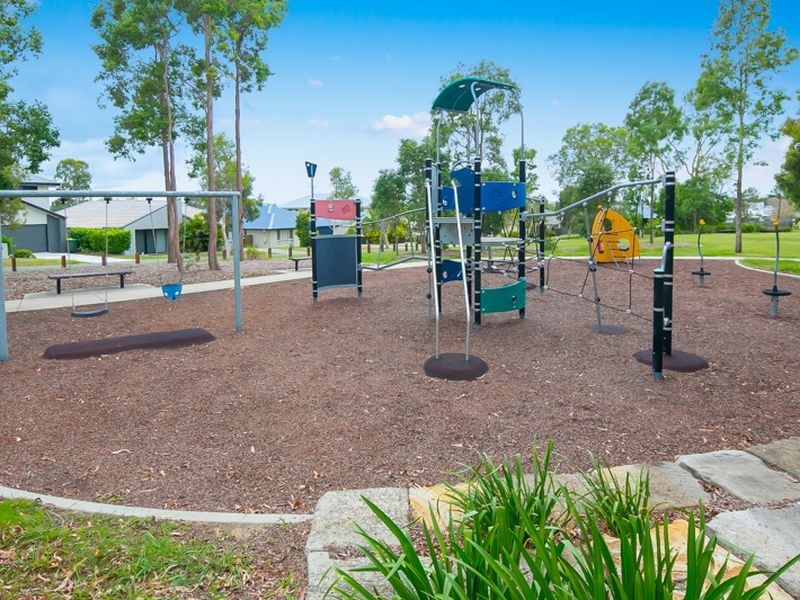 21 Stringybark Place, Heathwood QLD 4110