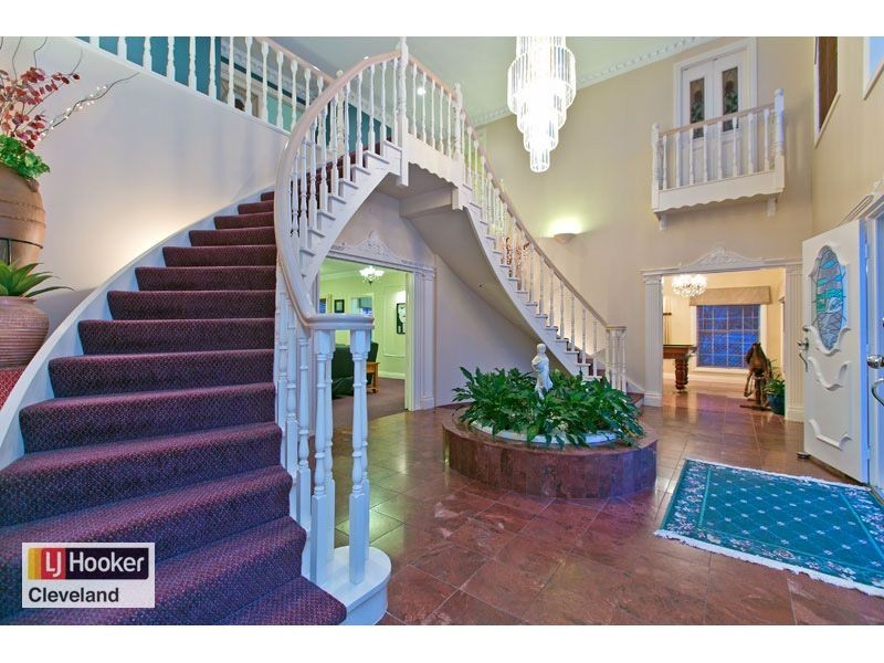 42 Anchorage Drive, Raby Bay QLD 4163