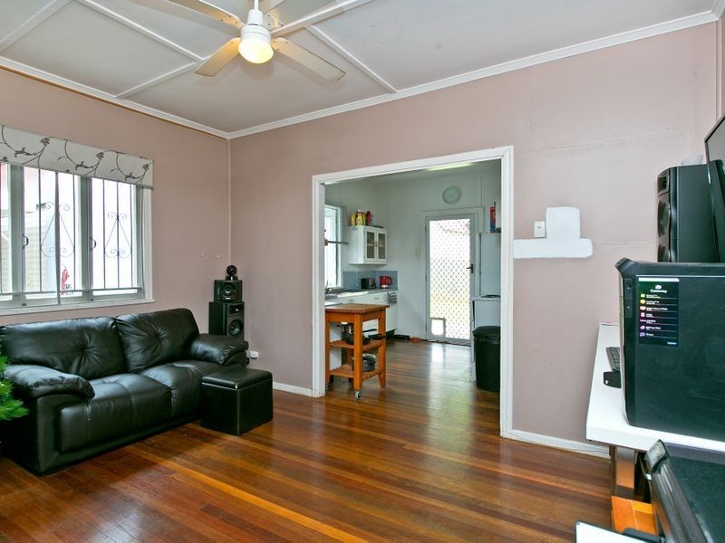 22 Boundary Street, Redland Bay QLD 4165