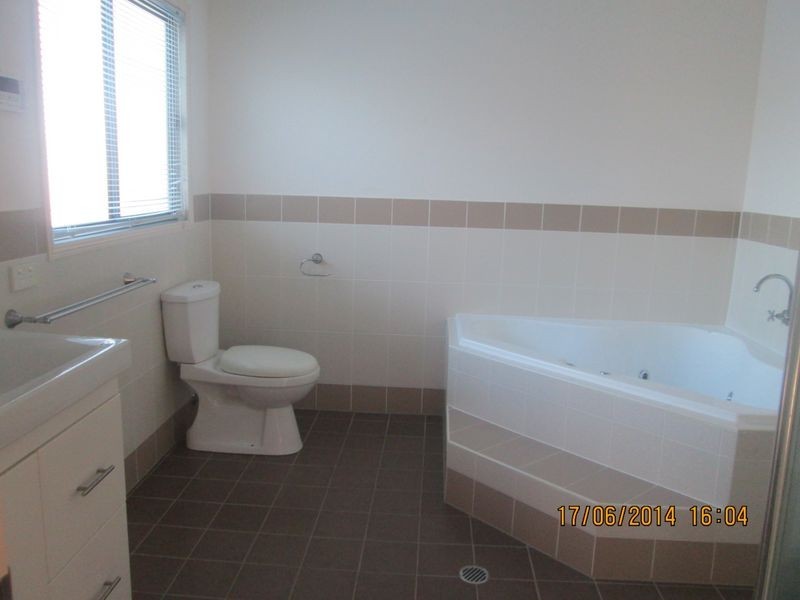 60 Frederick Street, Wellington Point QLD 4160