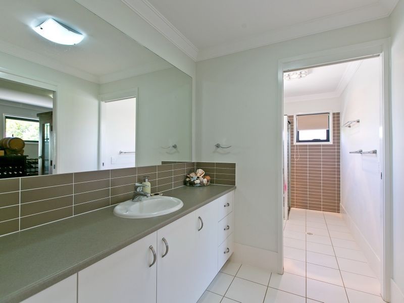 21 Joseph Place, Ormiston QLD 4160