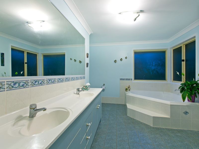 7 Dennison Court, Redland Bay QLD 4165