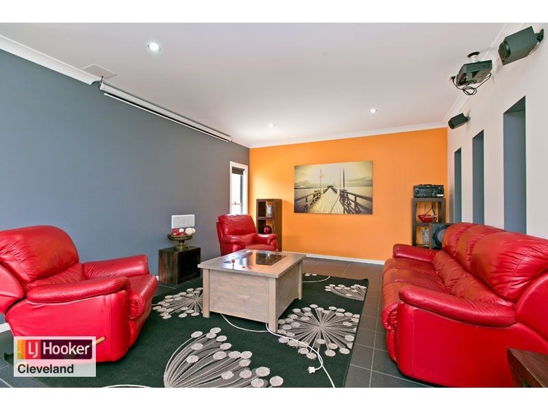 5 Hatchman Street, Victoria Point QLD 4165