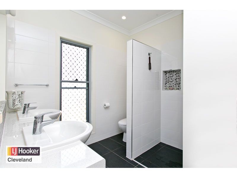 5 Hatchman Street, Victoria Point QLD 4165