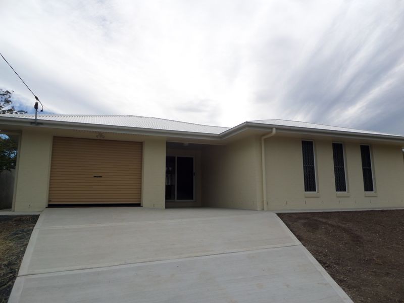 33 Lawn Terrace, Capalaba QLD 4157