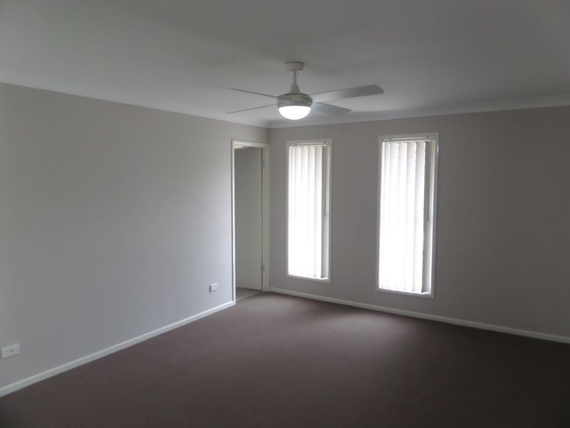 33 Lawn Terrace, Capalaba QLD 4157