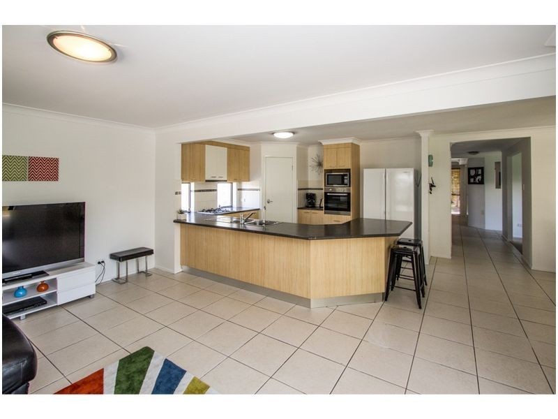 2 Canegrove Circuit, Wellington Point QLD 4160
