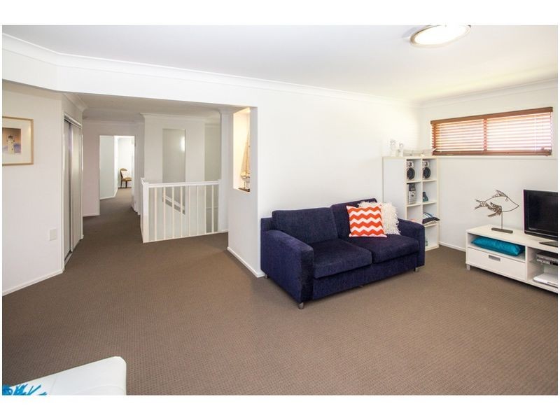 2 Canegrove Circuit, Wellington Point QLD 4160