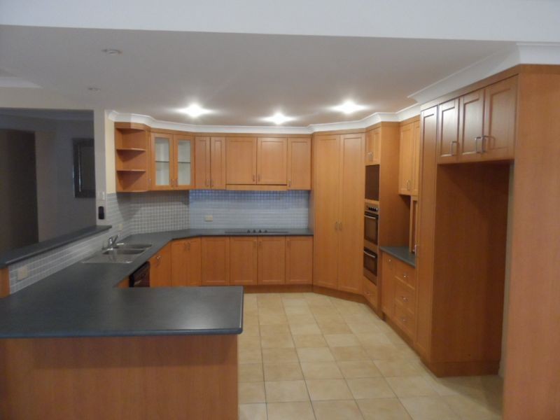 4 Stephen Court, Cleveland QLD 4163