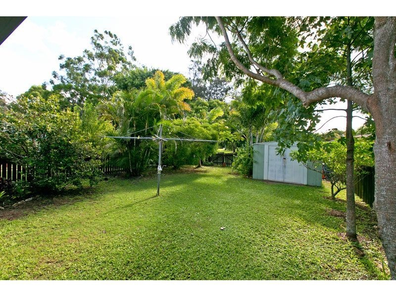 105 Torquay Road, Redland Bay QLD 4165