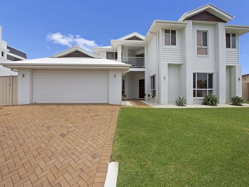 10 Bay Crest Place, Thornlands QLD 4164