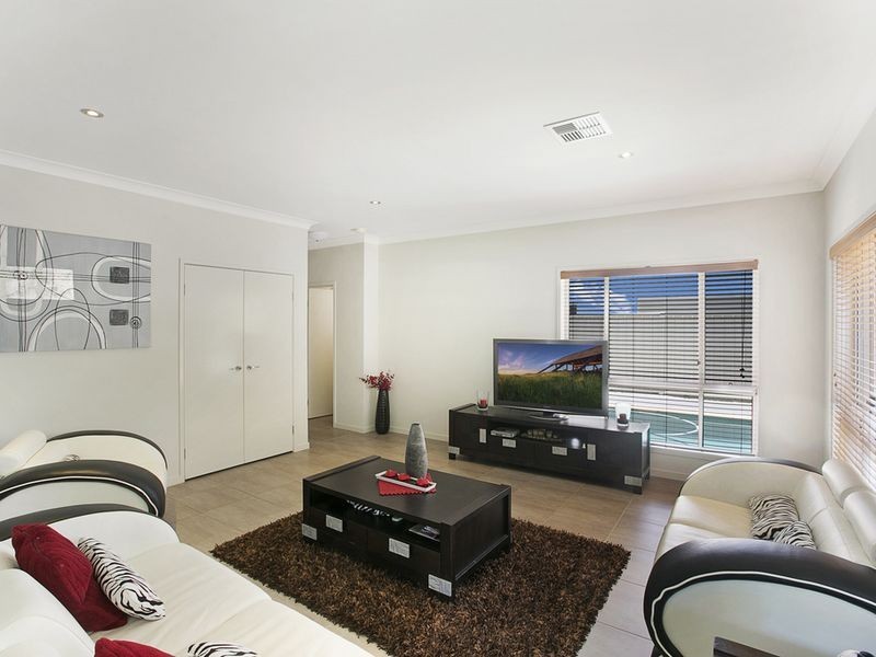 10 Bay Crest Place, Thornlands QLD 4164