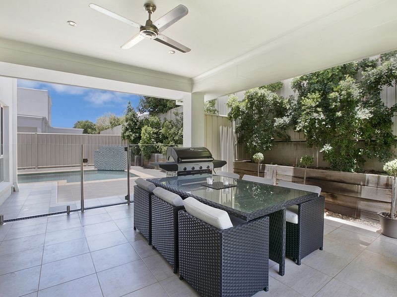 10 Bay Crest Place, Thornlands QLD 4164