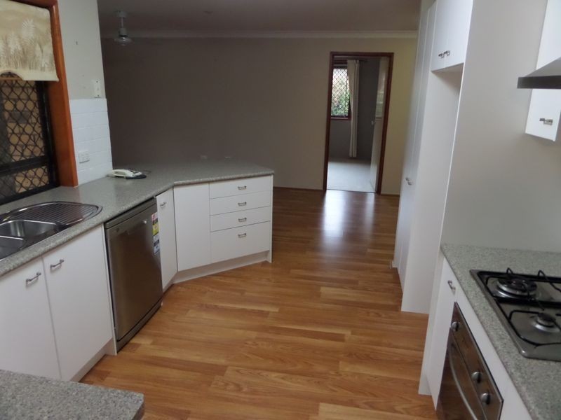 27 Riverton Drive, Wellington Point QLD 4160