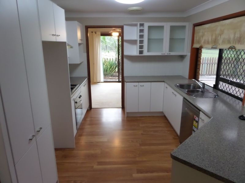 27 Riverton Drive, Wellington Point QLD 4160