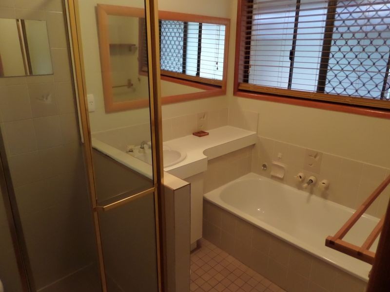 27 Riverton Drive, Wellington Point QLD 4160