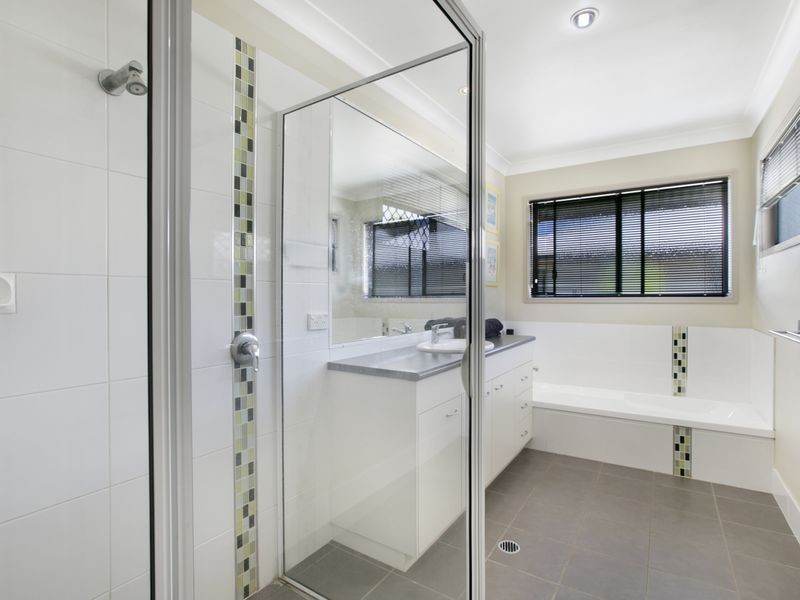 6 Windsong Circuit, Cleveland QLD 4163