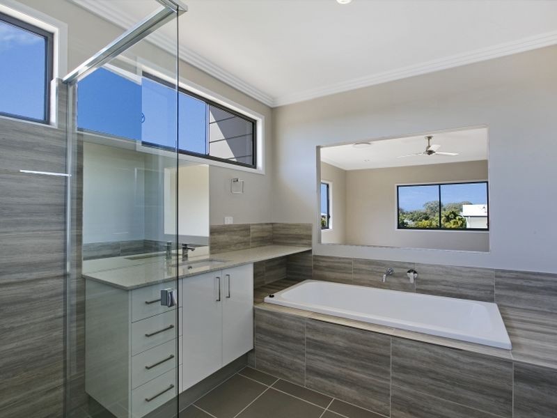 6 Nadine Crescent, Thornlands QLD 4164