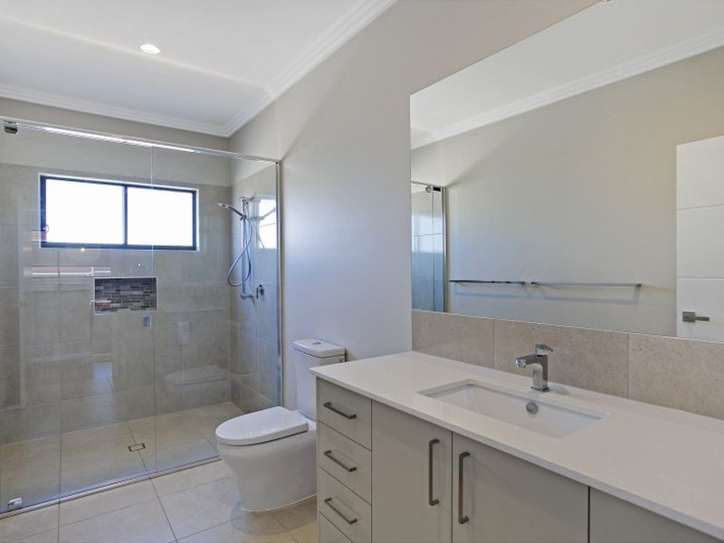 6 Nadine Crescent, Thornlands QLD 4164