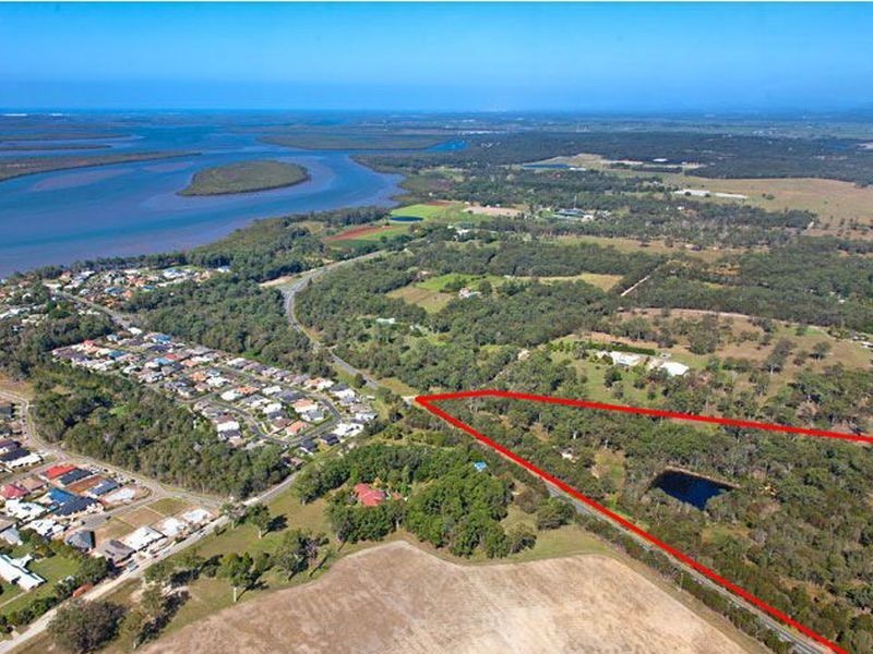 117 Unwin Road, Redland Bay QLD 4165