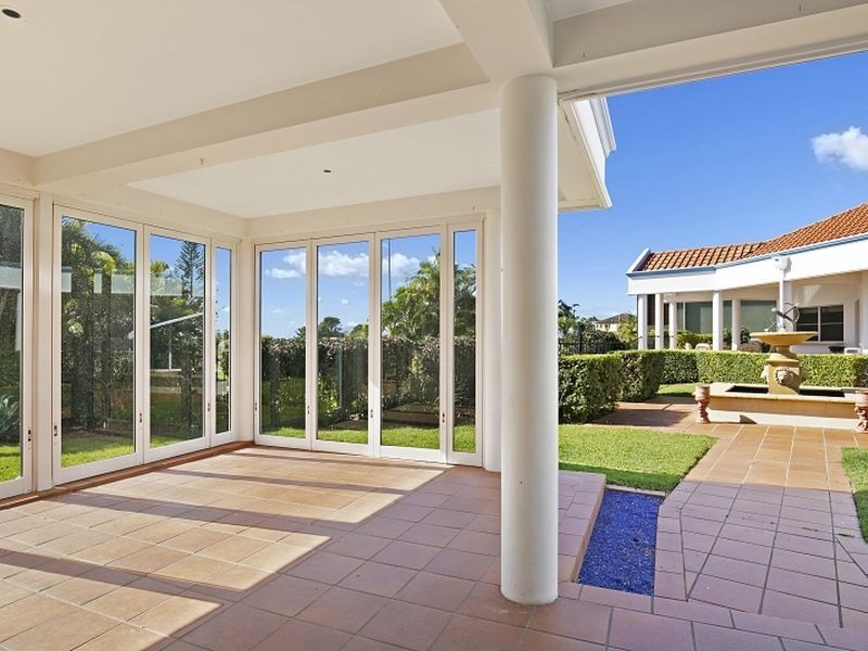 25 Mainsail Street, Birkdale QLD 4159