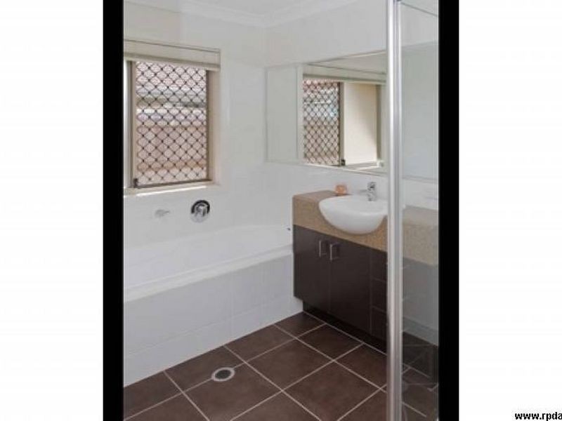 5 Timkelnik Crescent, Victoria Point QLD 4165